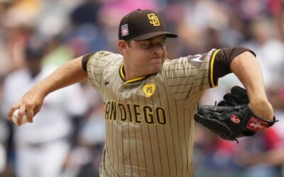 King lleva el sin hit hasta la séptima y Padres superan 2-1 a Guardianes para llevarse la serie