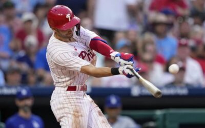 Turner conecta grand slam y Filis vapulean 10-1 a Dodgers