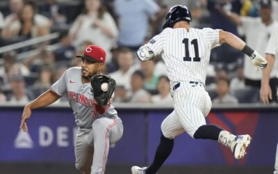 Judge batea para doble play clave y Rojos superan 3-2 a Yankees