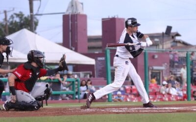 Toros de Tijuana se quitó una desventaja de seis carreras pero al final falló el último relevo y se marcó la derrota por 9-8 ante Tecolotes de los Dos Laredos