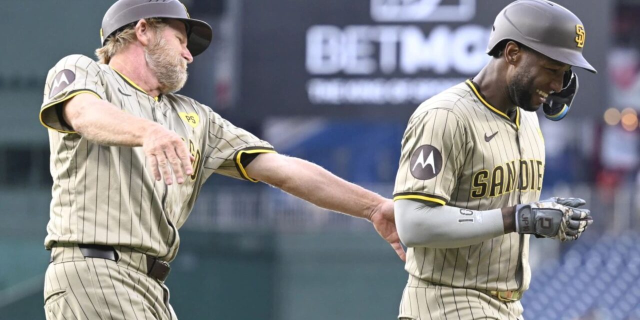 Padres conectan 20 hits y vencen por paliza a Nacionales