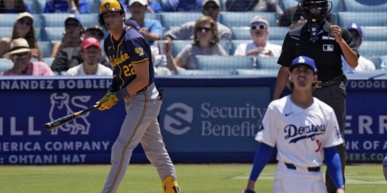 Yelich y Perkins impulsan a los Cerveceros a evitar barrida con una victoria de 9-2 sobre Dodgers