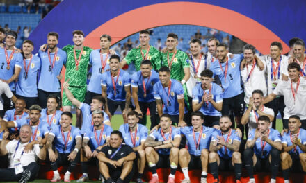 Uruguay supera por penales a Canadá para embolsarse el 3er puesto de la Copa América