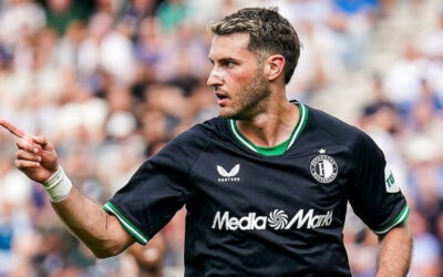 Santi Giménez se luce con DOBLETE en goleada del Feyenoord