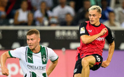 Otra vez con gol de último momento, Leverkusen supera 3-2 al Borussia para iniciar la temporada