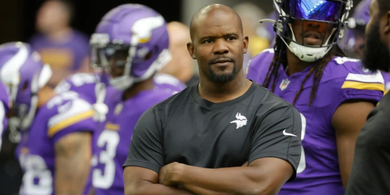 Brian Flores reconoce que le dolieron las críticas de Tagovailoa, pero le desea lo mejor