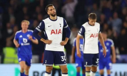 Leicester City arruina inicio triunfal de Tottenham en Premier League