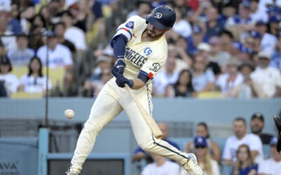 Con 3 remolcadas de Lux y jonrón de Hernández, Dodgers vencen 4-1 a Piratas