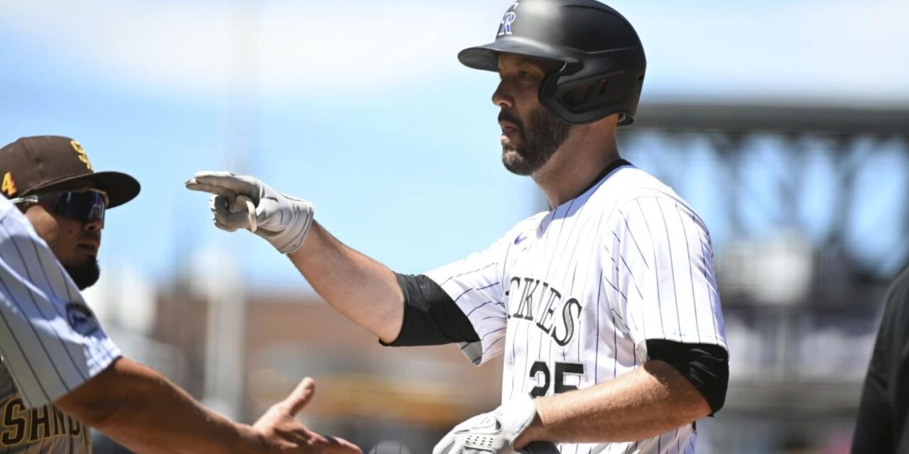 Sencillo productor de Stallings ayuda a Rockies a vencer 3-2 a Padres