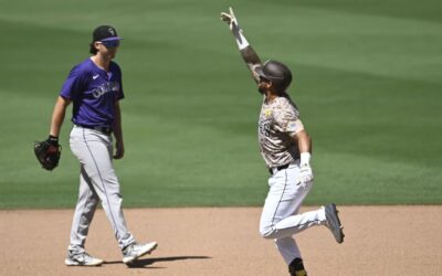 Peralta suena cuadrangular y se roba otro en la paliza de Padres frente a Rockies