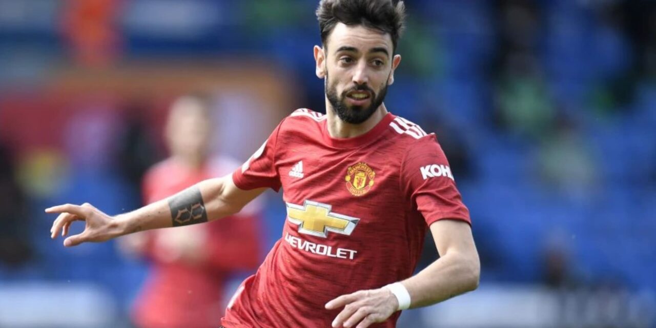 Bruno Fernandes, capitán del Manchester United, firma nuevo contrato, vigente hasta 2027