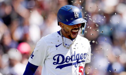 Cuadrangular de 2 carreras de Betts en la 8va impulsa a Dodgers a superar 3-1 a Rays