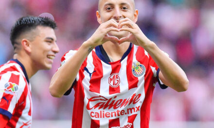 Chivas aplasta a FC Juárez