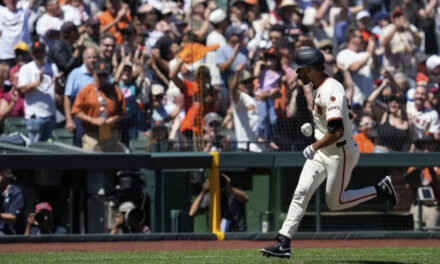 Webb lanza 7 innings y 2/3 por Gigantes, que aplastan 6-0 a Bravos