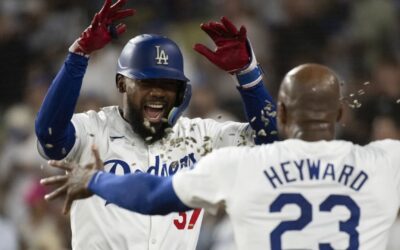 Hernández y Ohtani pegan jonrones y los Dodgers vencen 5-3 a los Filis en el primer partido entre líderes divisionales de la Liga Nacional