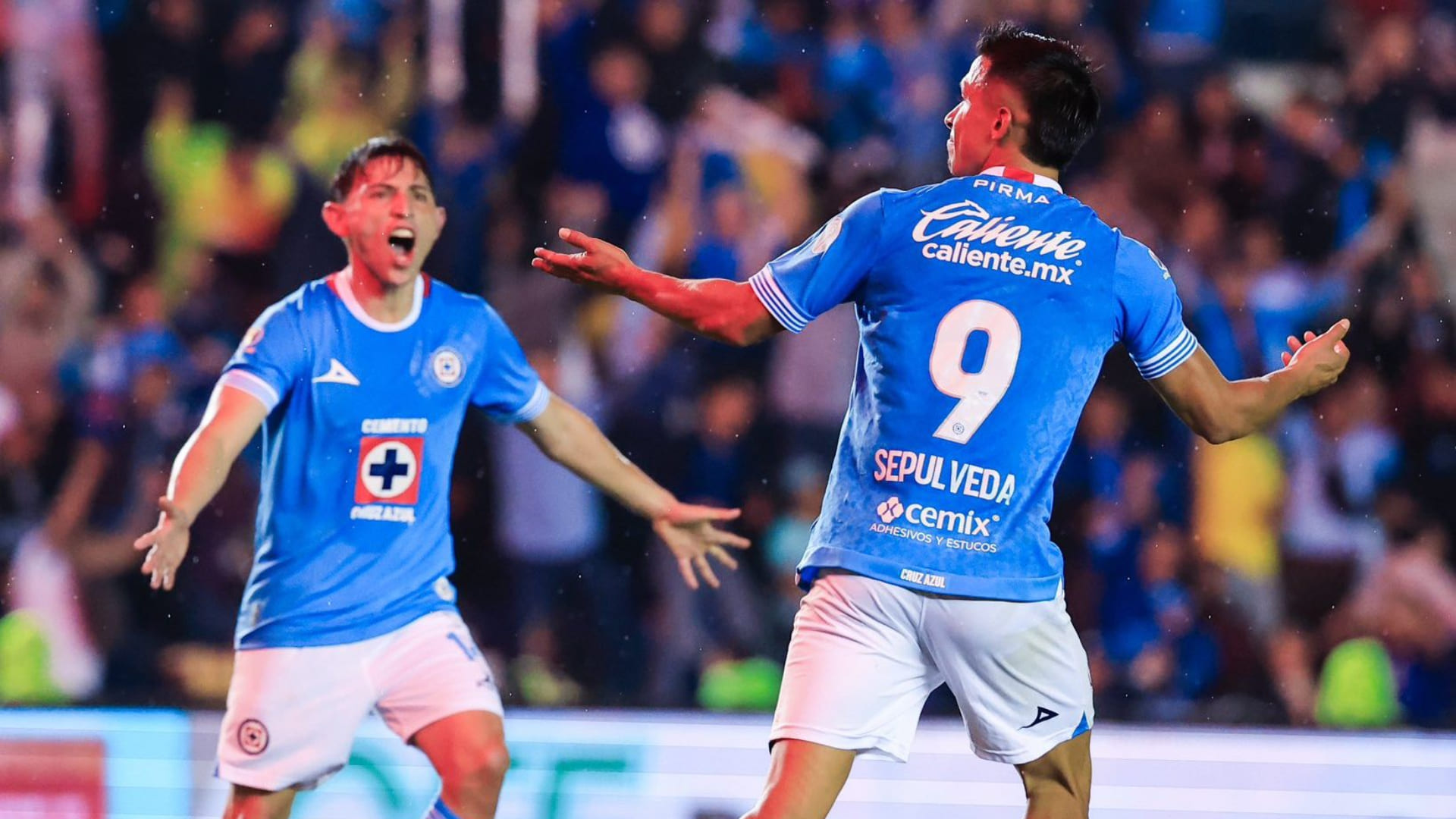 Cruz Azul golea y hunde al América