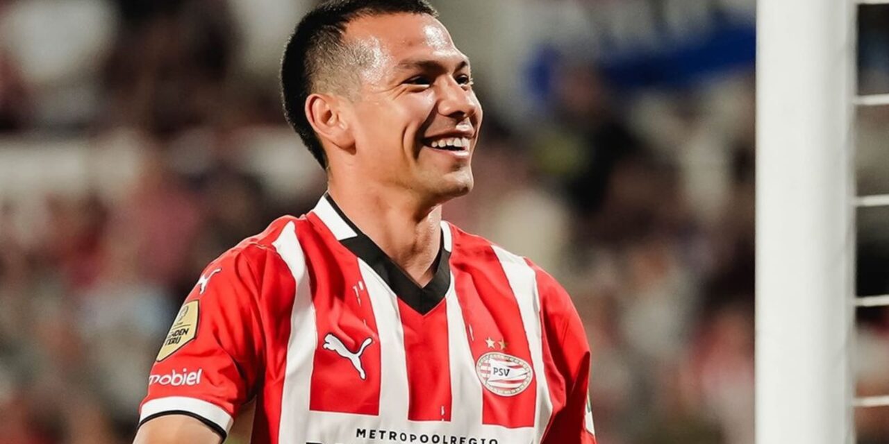 Lozano anota doblete en la primera victoria del PSV en la temporada