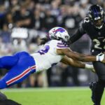 Henry corre para 199 yardas y Jackson suma 3 touchdowns en triunfo de Ravens 35-10 ante Bills