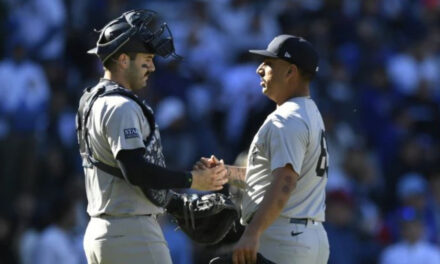 Schmidt y Cortés se combinan para juego de 4 hits y Yankees blanquean otra vez a Cubs