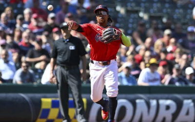 Guardianes se clasifican a los playoffs con victoria 3-2 ante Mellizos en extra innings