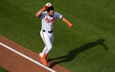 Jonrón de Santander le da la victoria 5-3 a Orioles ante Gigantes