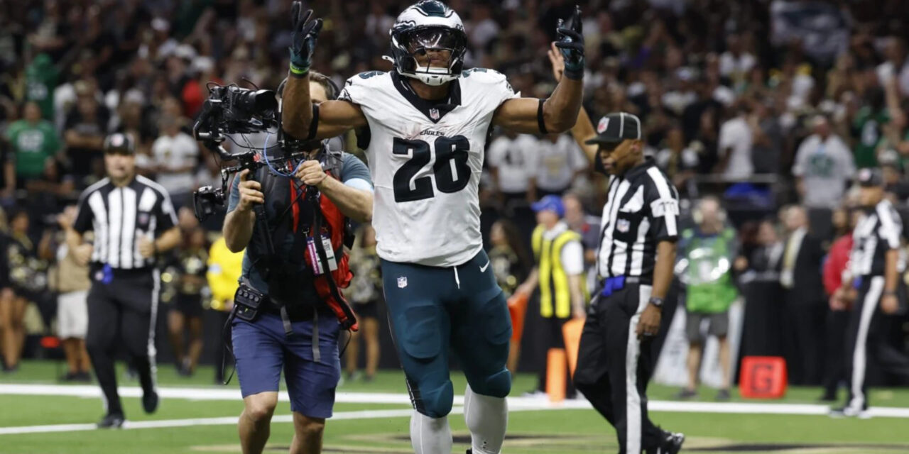 Dos anotaciones de Saquon Barkley en el cuarto periodo llevan a Eagles a vencer 15-12 a Saints