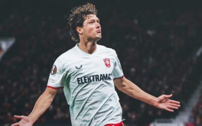 Man United se atraganta con empate 1-1 ante Twente en la renovada Liga Europa