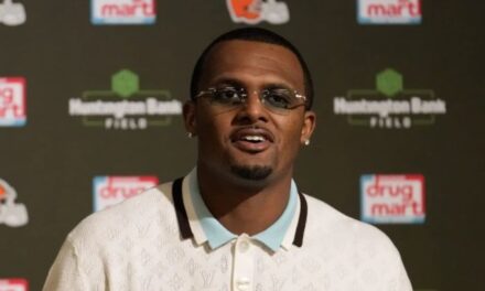 Deshaun Watson rechaza acusación de agresión sexual, se dice sorprendido y planea jugar con Browns