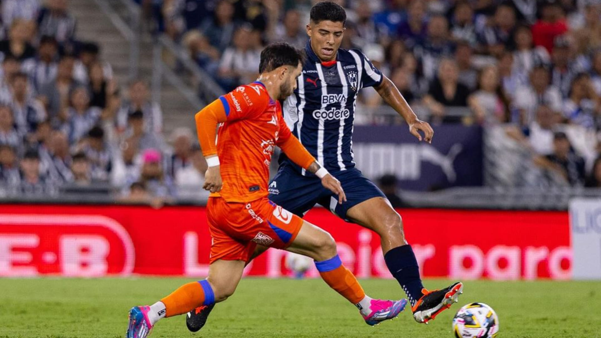 Rayados y Mazatlán aburren en el Gigante de Acero - Deportres