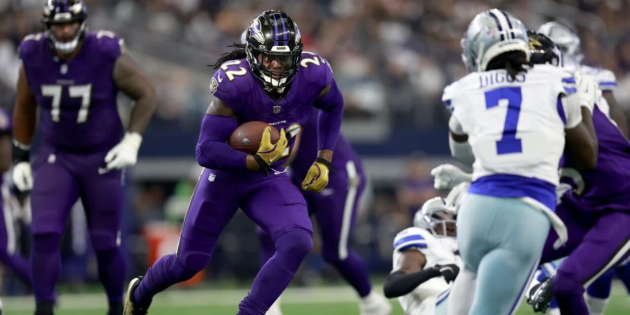 Henry corre para 151 yardas, 2 TDs y los Ravens resisten para vencer 28-25 a Cowboys