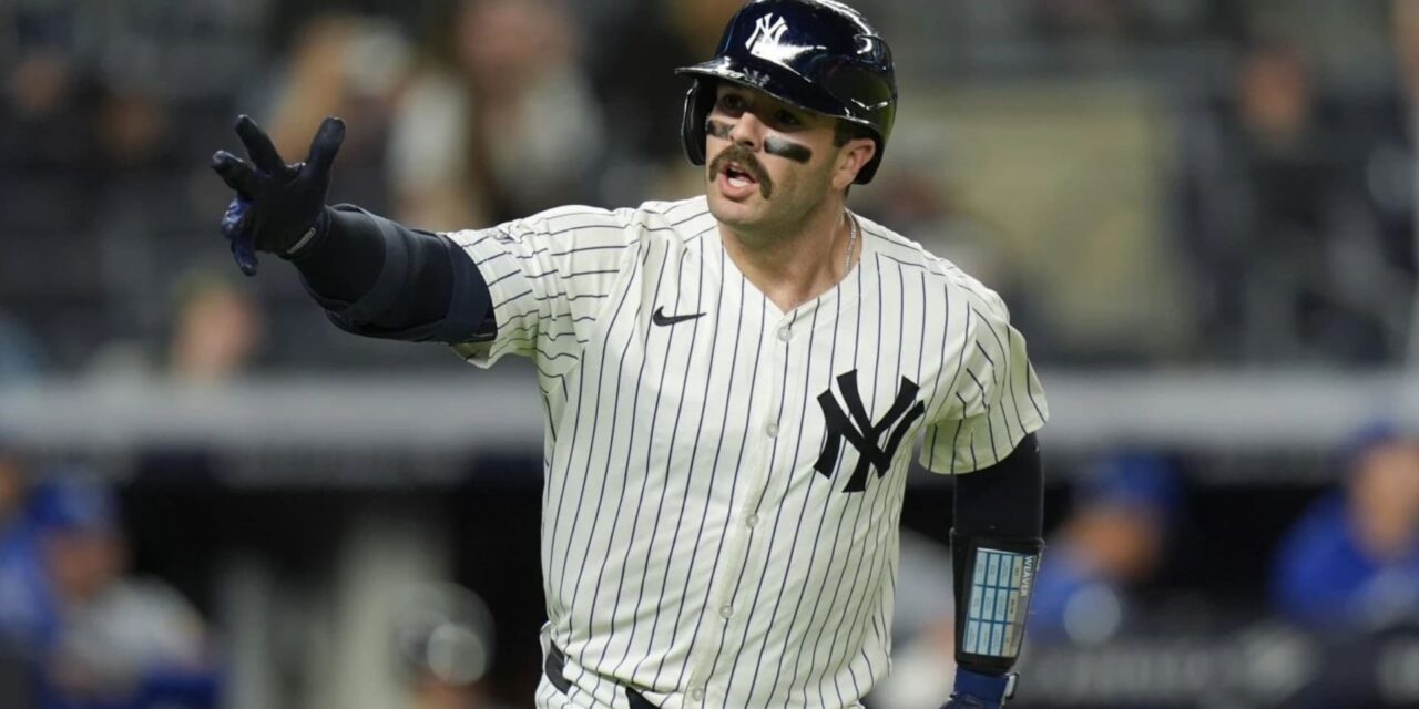 Wells suena jonrón de la ventaja y produce 4 carreras; Yankees vencen 10-4 a Reales