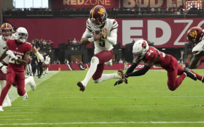El QB novato Daniels protagoniza y Commanders vencen 42-14 a Cardinals
