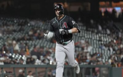 Grichuk aporta 2 jonrones a victoria de Diamondbacks, 8-7 sobre Gigantes