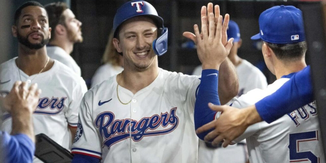 Langford vuelve a ser clave con Texas y Rangers superan 10-6 a Yankees