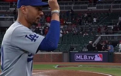 Betts rompe el empate en la novena entrada y Dodgers vencen 9-2 a Bravos