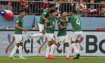 Bolivia hunde más a Chile en las eliminatorias para el Mundial con victoria 2-1 en Santiago