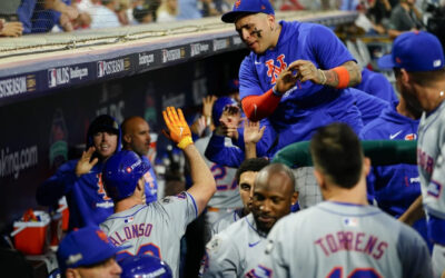 Con rally de 5 carreras en el 8vo Mets vencen 6-2 a Filis en 1er juego de serie divisional