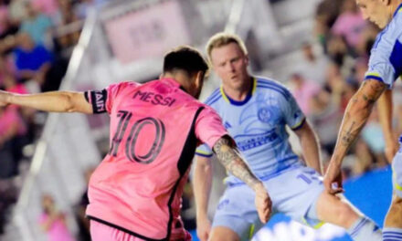 Inter Miami vence 2-1 a Atlanta en el debut de Messi en playoffs de MLS