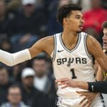 Wembanyama suma 25 puntos y 9 rebotes en victoria de Spurs, 106-88 sobre Jazz