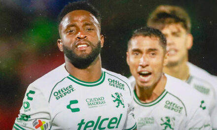 León le pega al FC Juárez