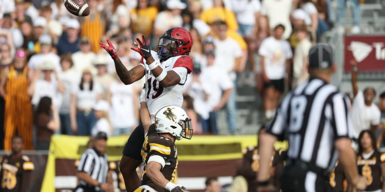 San Diego State remonta en el último cuarto y vence a Wyoming 27-24