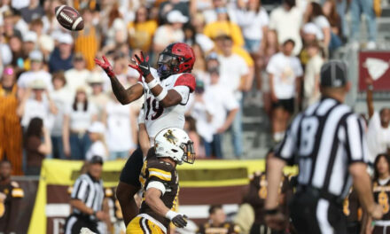 San Diego State remonta en el último cuarto y vence a Wyoming 27-24