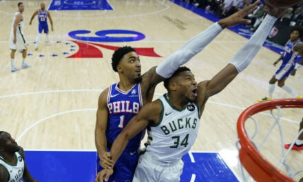 Lillard y Antetokounmpo llevan a Bucks a triunfo 124-109 ante 76ers