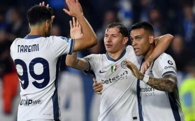 Inter de Milán golea y no deja escapar al Nápoles en Serie A
