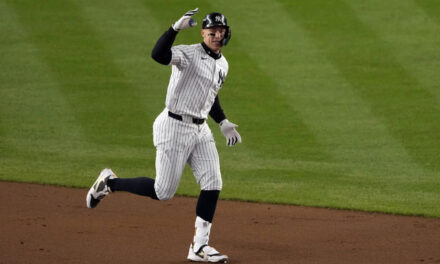 Judge aparece en escena y los Yankees se ponen arriba 2-0 ante Cleveland