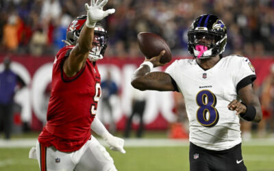Jackson lanza para 281 yardas y 5 TDs para guiar a Ravens a victoria 41-31 sobre Buccaneers