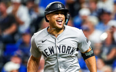 Con jonrón de Stanton en la 8va, Yankees superan 3-2 a Reales y están a un triunfo de avanzar