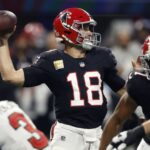 Cousins completa un pase de anotación en tiempo extra y Falcons superan 36-30 a Buccaneers