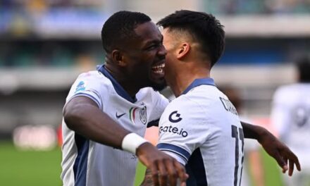 Inter golea 5-0 al Verona con doblete de Thuram y lidera provisionalmente la Serie A