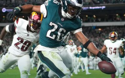 Barkley anota 2 veces para que Eagles derroten 26-18 a Commanders y amplíen ventaja en el Este